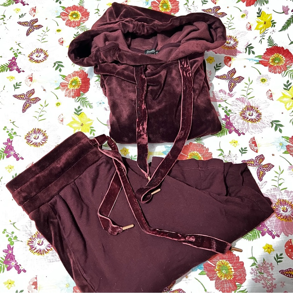 Oysho fitness tracksuit